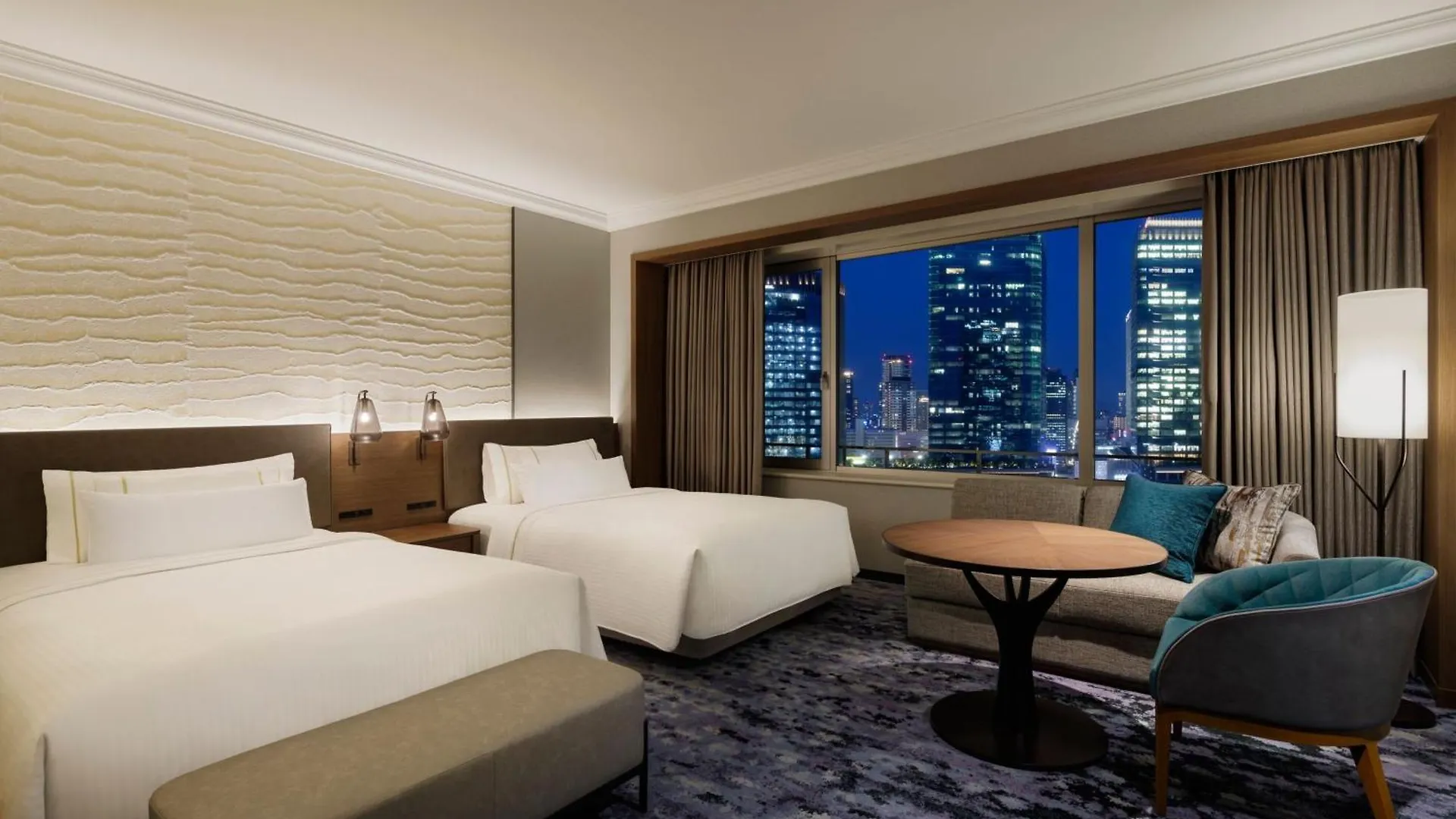 The Westin Osaka Hotel 5*,
