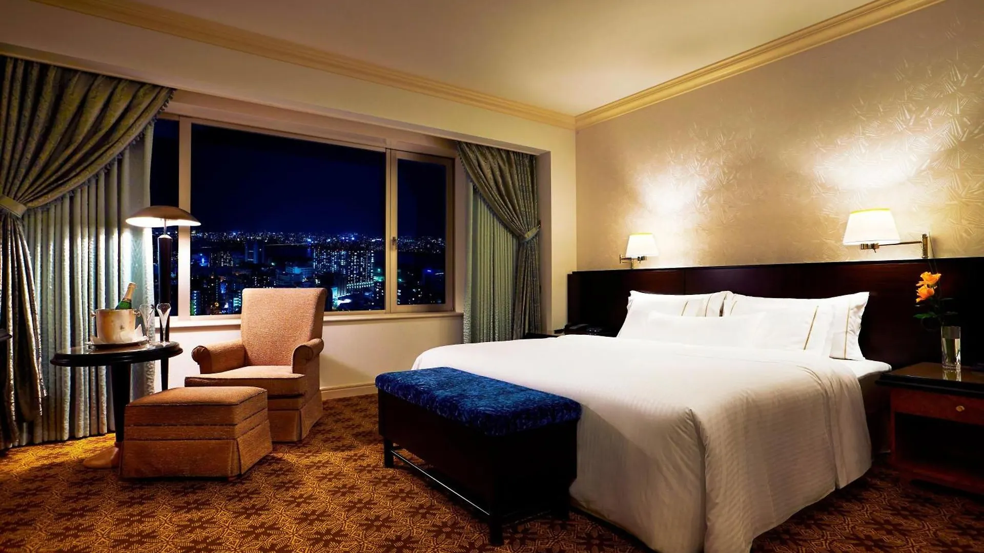 The Westin Osaka Hotel 5*,  Japan